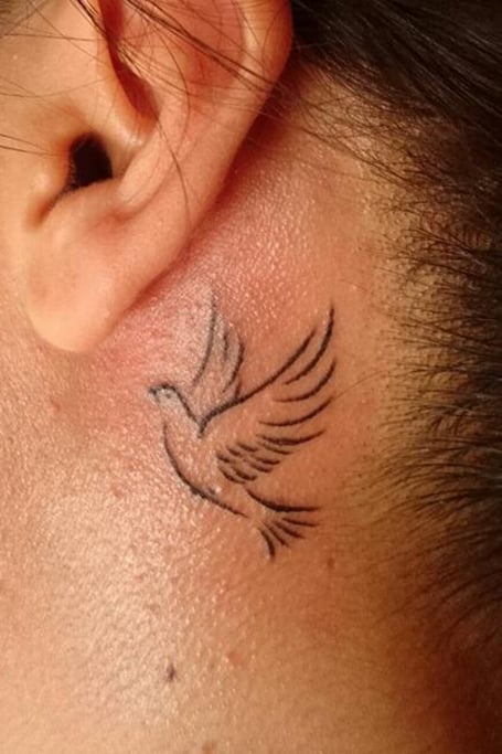 32 Behind The Ear Tattoos That Are Lowkey Gorgeous