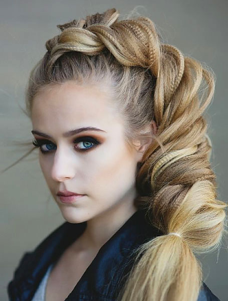 20 Best Crimped Hairstyles That Look Amazing | Crimped hair, Long hair  styles, Hair trends