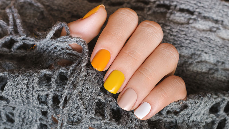Pros And Cons Of Dip Nails