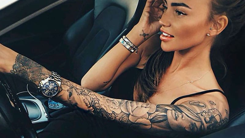 Chicks with sleeve tattoos