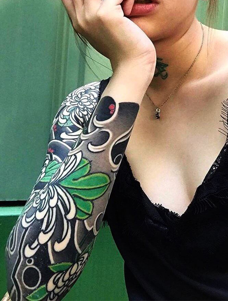 Tattoo frauen sleeve Incredibly Detailed