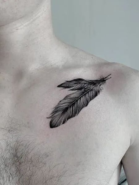 Feathers Collarbone Tattoo