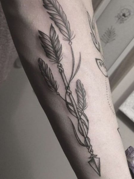 22 Small Arrow Tattoo Ideas For Women  Styleoholic