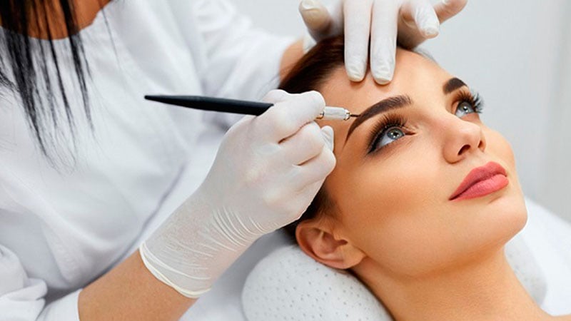 Difference Between Microblading And Eyebrow Feathering