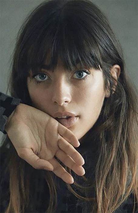 FASE MAGAZINE on X: Achieve the fringe bangs like @Zendaya #Zendaya #bangs  #Hairstyles   / X