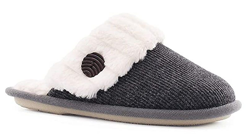 fuzzy slip on slippers