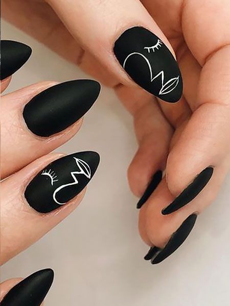 20 Simple Black Nail Art Design Ideas #naildesigns | Shiny nails designs, Black  nails with glitter, Gold glitter nails