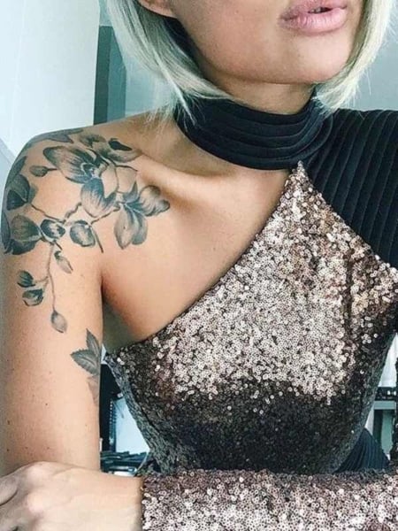 28 Eye-catching Shoulder Tattoos for Women in 2023 - The Trend Spotter