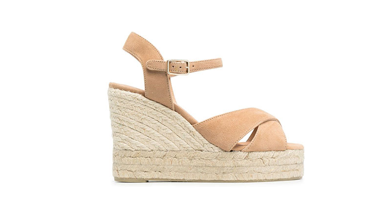 Wedge Shoes For Guests At The Beach Wedding