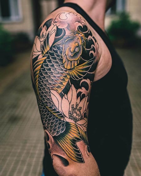 Koi fish purple  Tatuagem carpa na perna Desenhos para tatuagem Tatuagem