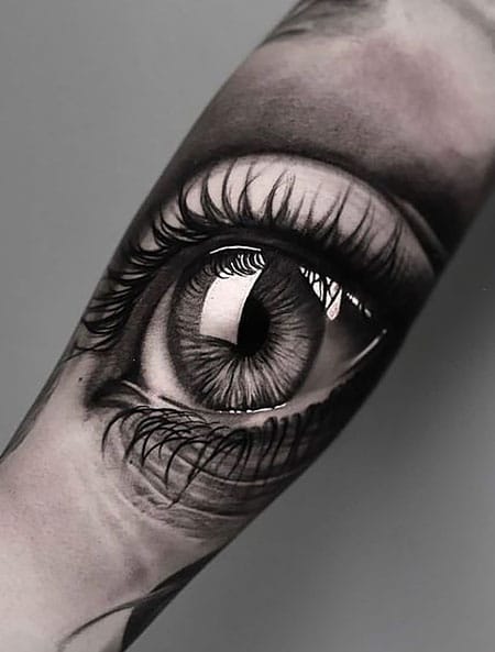 Microrealistic eye tattoo located on the inner