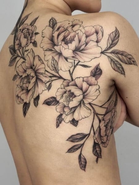 25 Coolest Back Tattoos for Women (2023) - The Trend Spotter 25 Coolest Back Tattoos for Women (2023) - The Trend Spotter