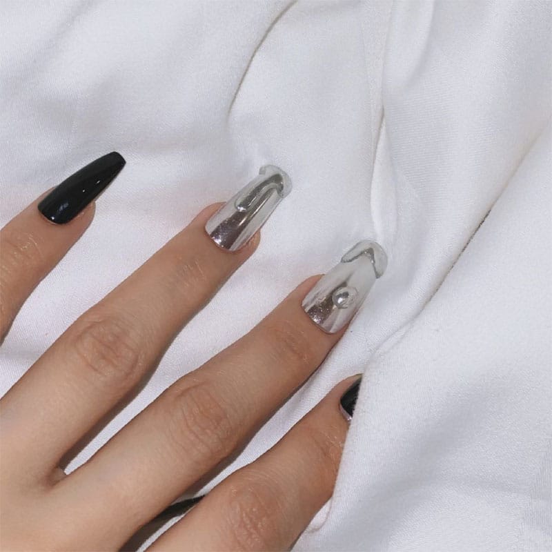 Silver Feature Nails Nail Unistella