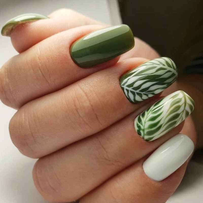 Forest Green Nails