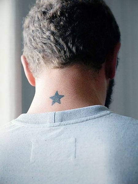 Star tillbaka tatuering män