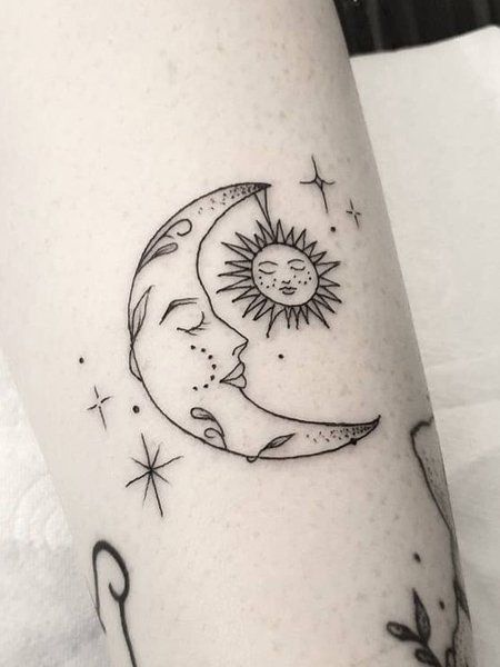 MOON  STAR   Star tattoos Moon star tattoo Moon tattoo wrist