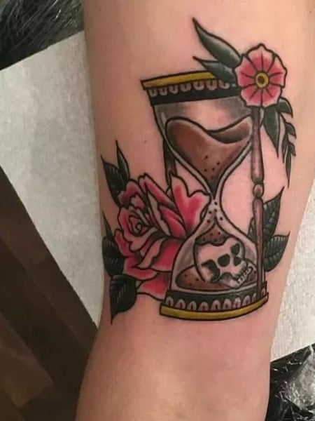 American Traditional Upper Arm Tattoo 