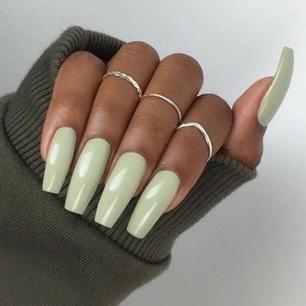 Pastel Green Nails 