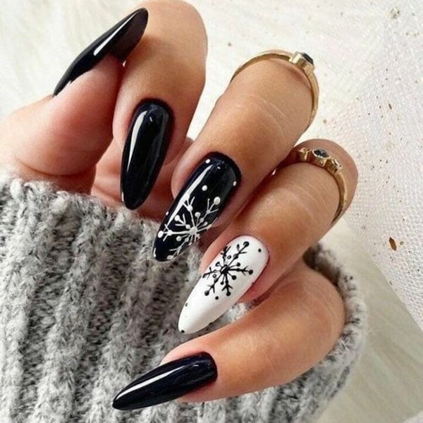 Black and White Nails