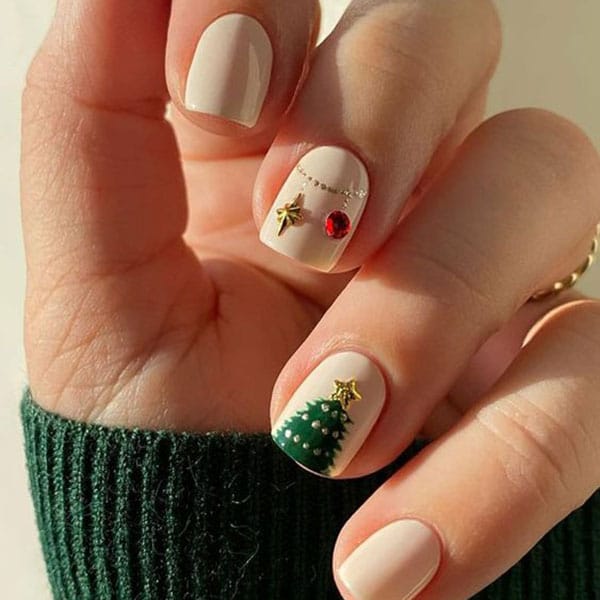 Christmas Tree Nails