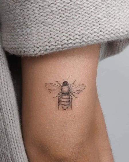 81 Best Honey Bee Tattoo Ideas For Men and Women 