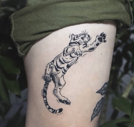 Amazing Tiger Tattoo On Girl Full Back