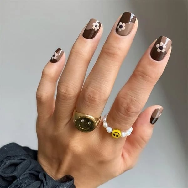 Brown Nail Art