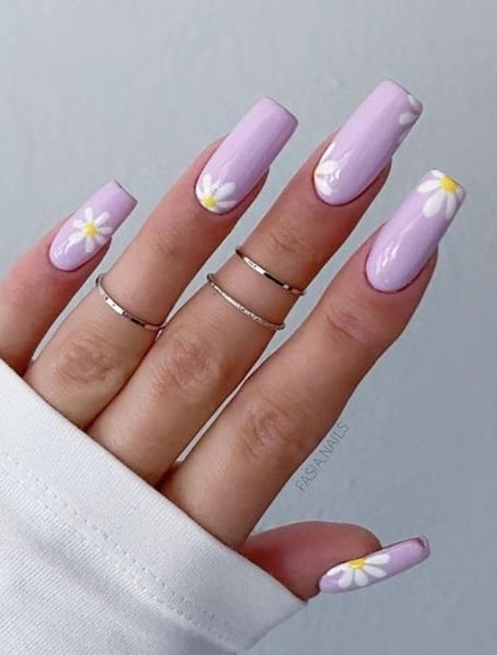Purple And White Nails Fasia.nails 