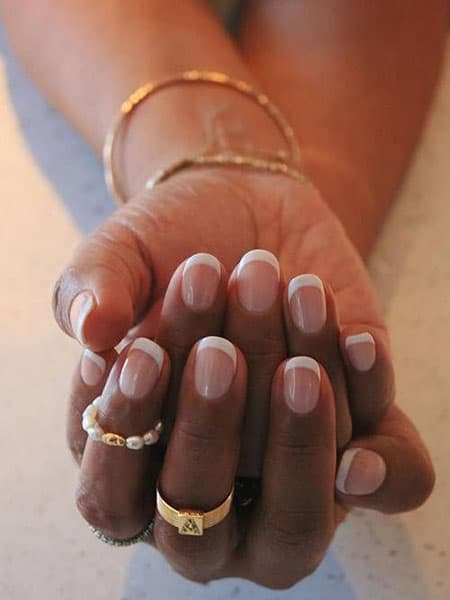 Short French Tip Nails