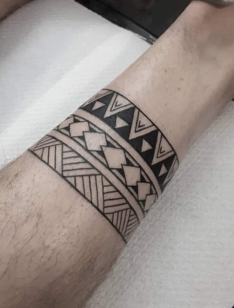 How To Make Simple Tribal Tattoos On Hand Tattoo Ideas For Men  YouTube