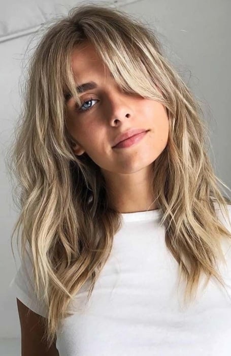 Cute Medium Length Haircuts & Hairstyles : Shoulder length with highlights