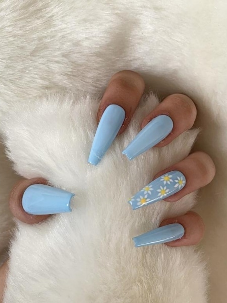 Baby Blue Nails With Daisy Feature Art 