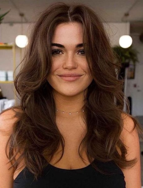 50 Haircuts for Thick Wavy Hair to Shape and Alleviate Your Beautiful Mane