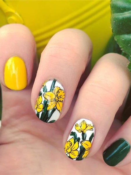 Green And Yellow Daffodil Nail Art