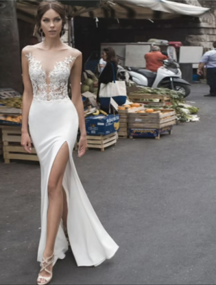 25 Sexy Weddings Dresses for Confident ...