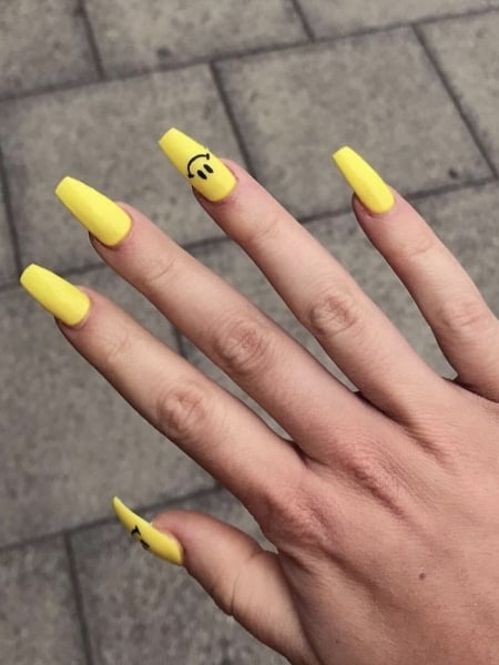 Happy Yellow Nails