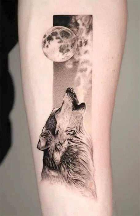 Howling Wolf Tattoo