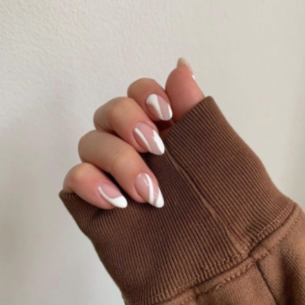 Modern French Manicure Yawoni