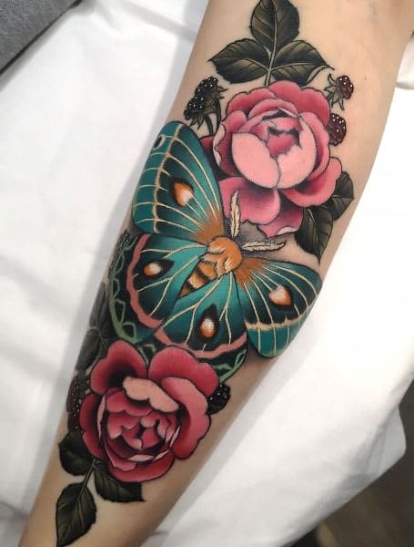 Neo Traditional Tattoo Flower