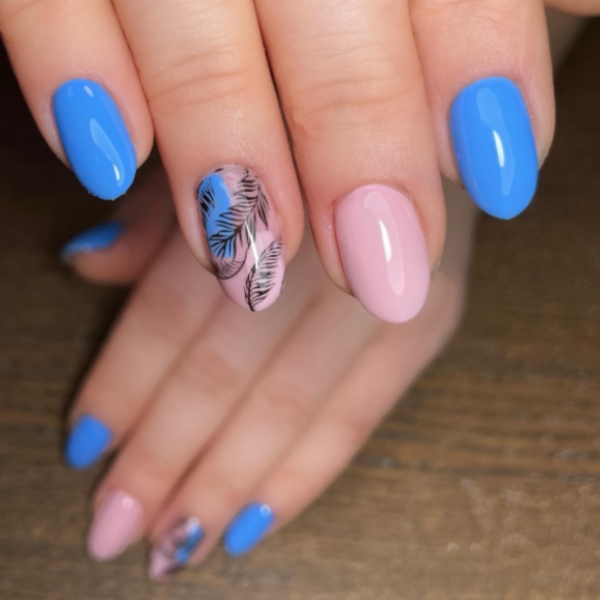 Symbolic Feather Nails For Free Spirited Women.sedjames