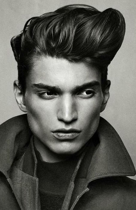 Wavy Pompadour Men