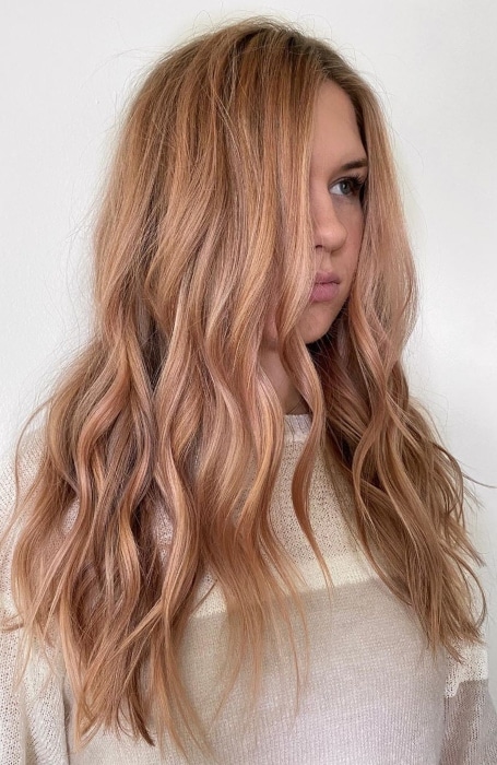 light strawberry blonde hair with blonde highlights