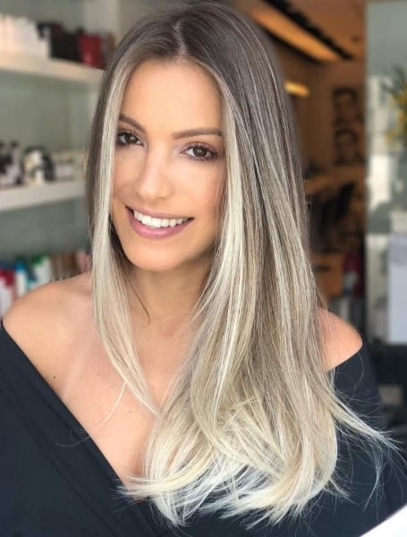 Ash blonde balayage deals straight hair