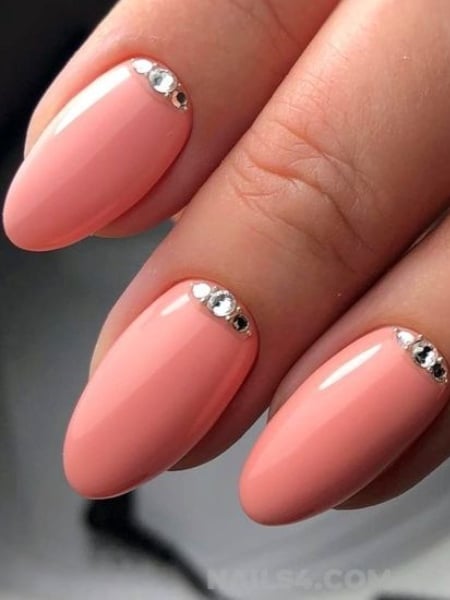 Easy Nail Design With Rhinestones