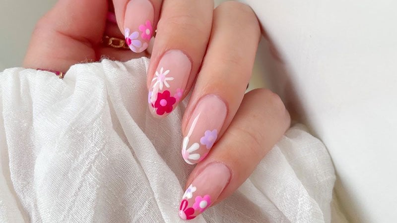 DIY Easy Flower Nail Art - 100 Directions