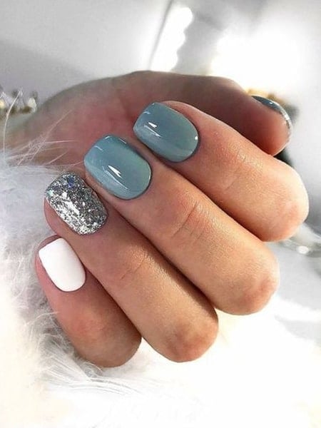 Easy Winter Nail Design