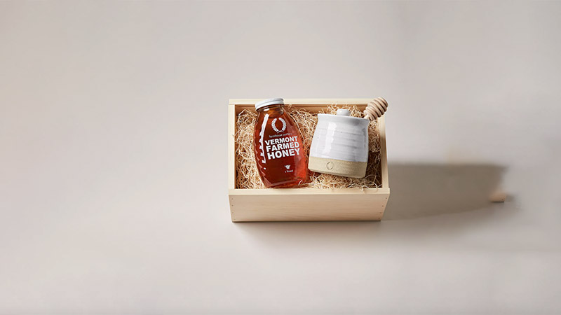 Farmhouse Pottery Beehive Honey Pot And Honey Gift Set