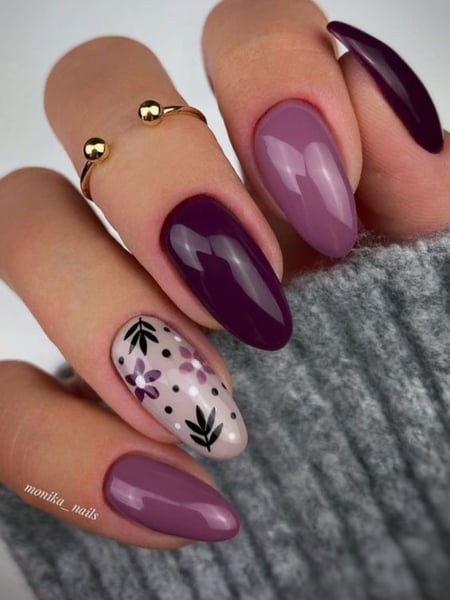 Feature Nail With Color Combination