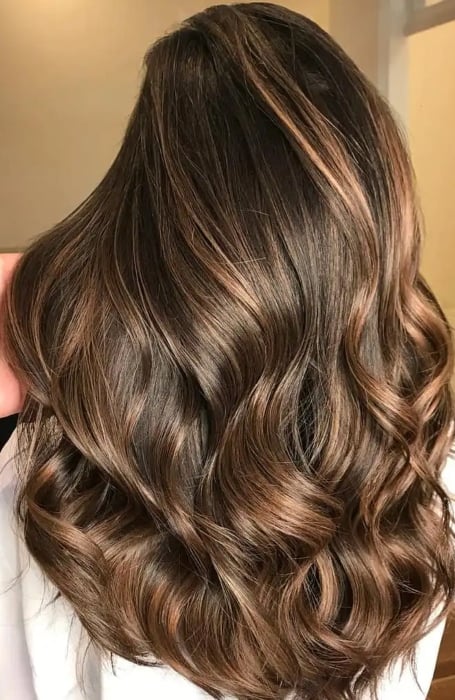 40 Sexy Caramel Hair Color With Highlights (2023) - The Trend Spotter