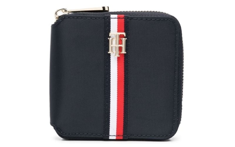 Tommy Hilfiger Poppy Logo Plaque Wallet (1)